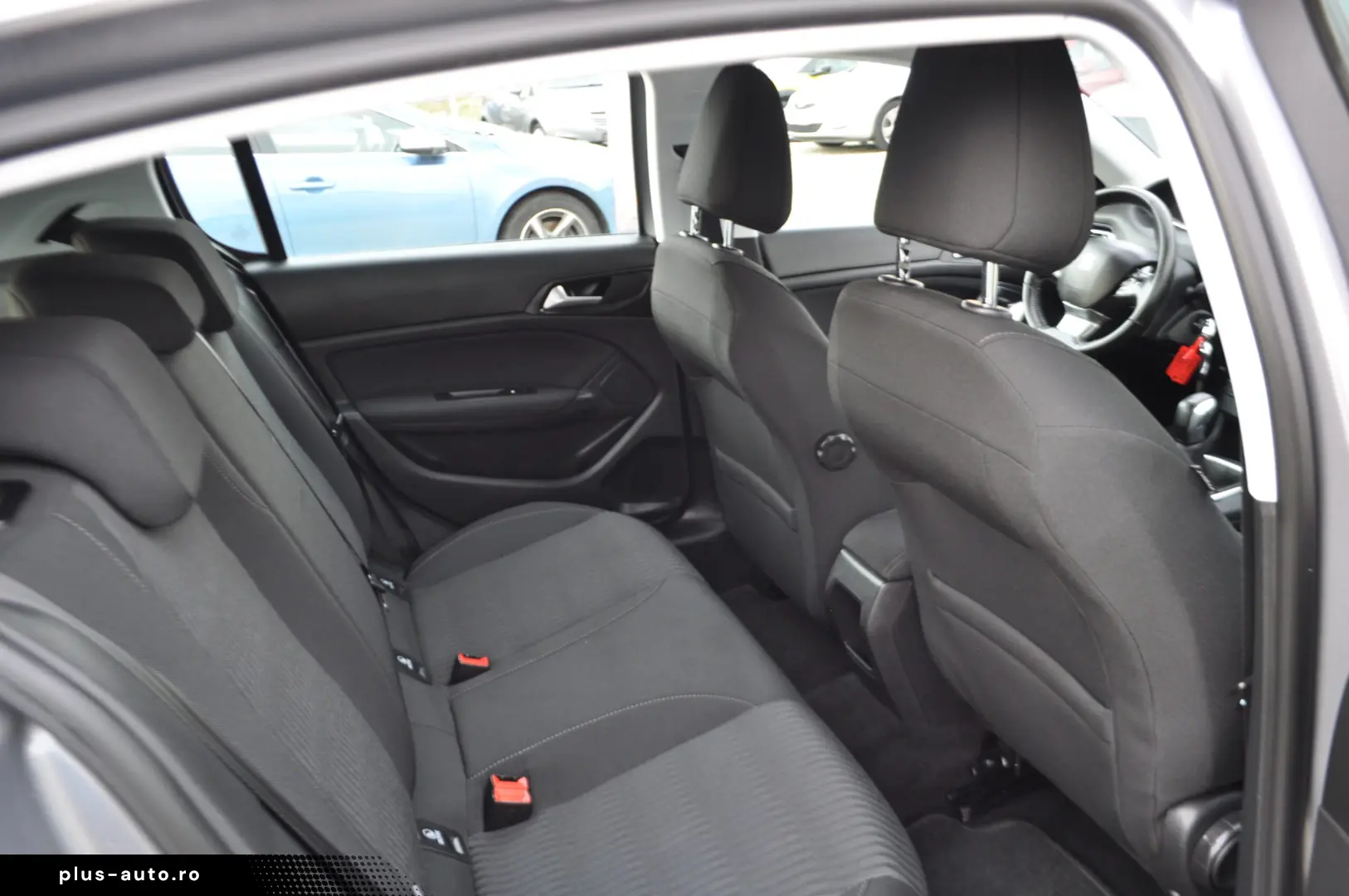 Peugeot 308 1.2i -benzin (2015)