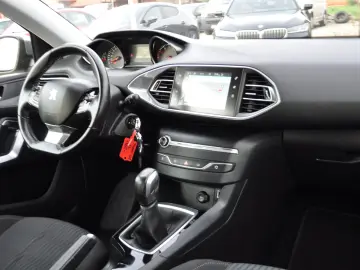 Peugeot 308 1.2i -benzin (2015)