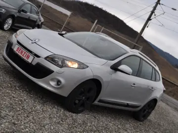 Renault Megane 1.4Tce -benzin (2011)