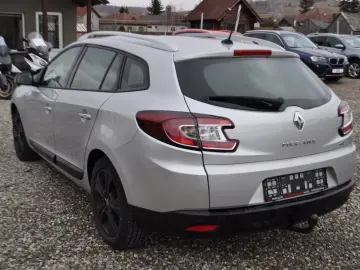 Renault Megane 1.4Tce -benzin (2011)