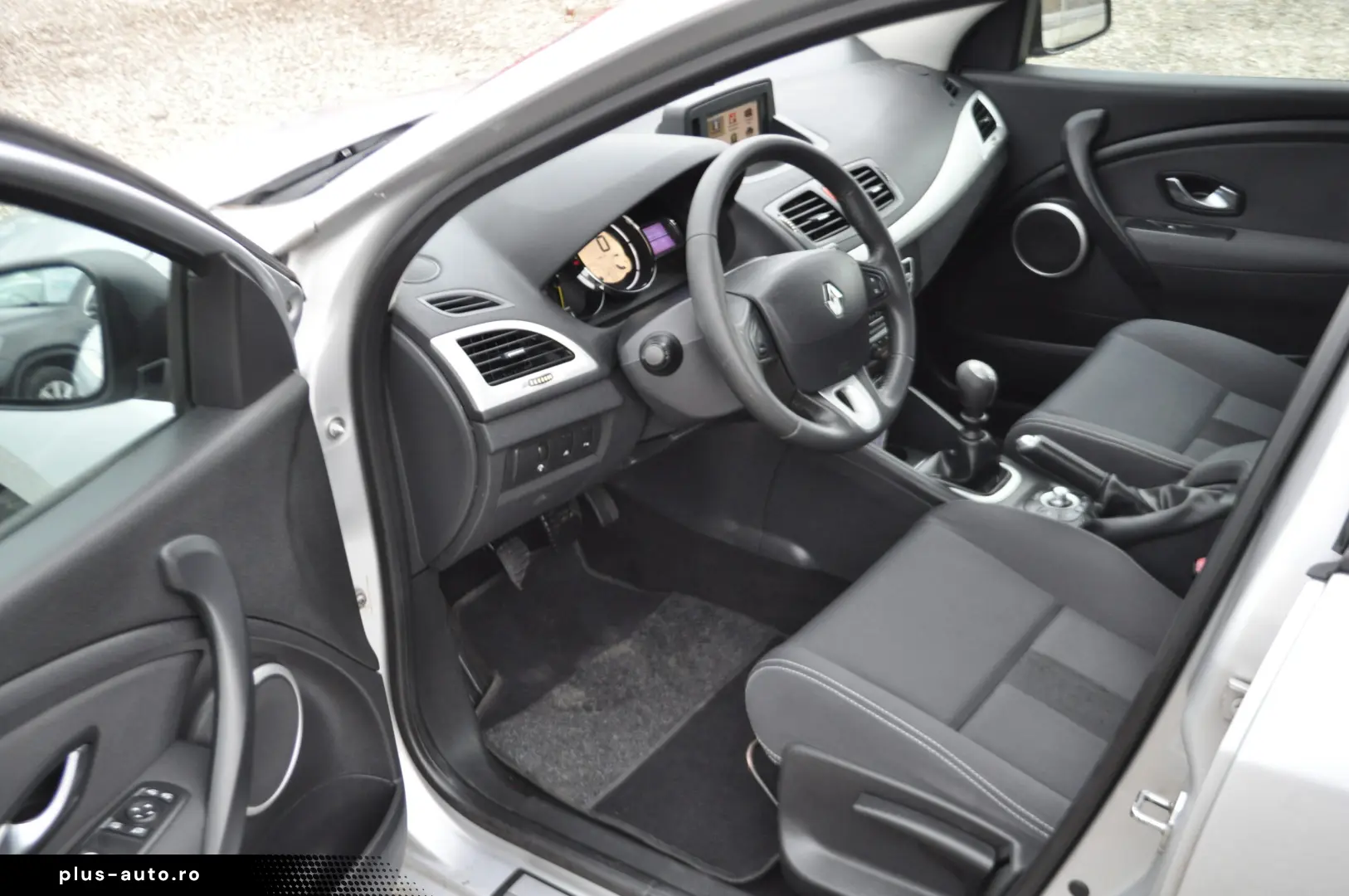 Renault Megane 1.4Tce -benzin (2011)