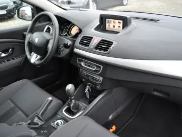 Renault Megane 1.4Tce -benzin (2011)