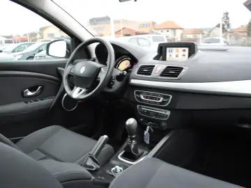 Renault Megane 1.4Tce -benzin (2011)