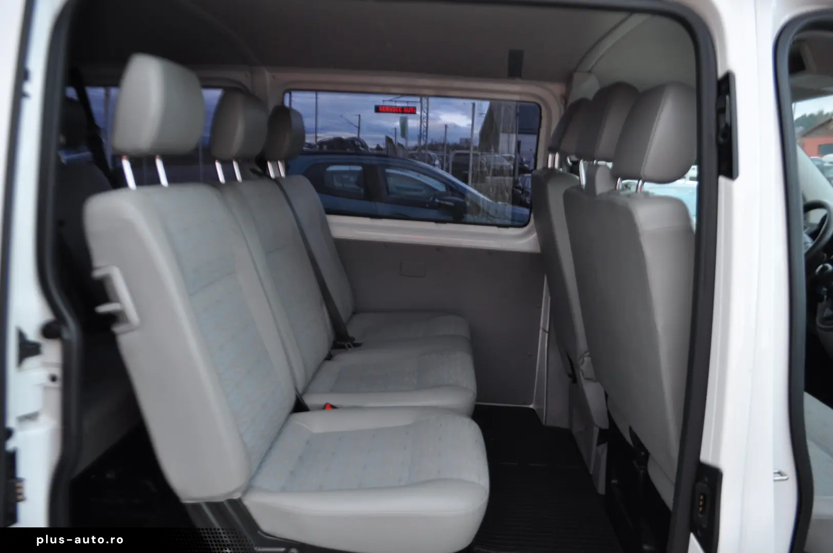 Volkswagen Transporter 8 1 2.0Tdi (2011)