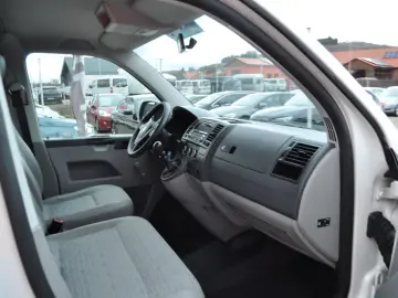 Volkswagen Transporter 8 1 2.0Tdi (2015)