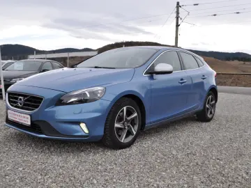 Volvo V40 2.0D R-Design (2015 11)