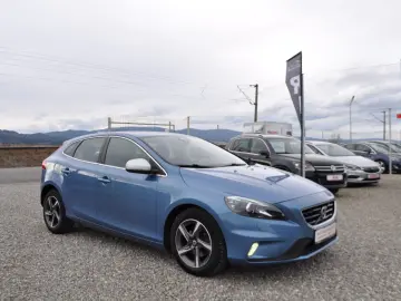 Volvo V40 2.0D R-Design (2015 11)