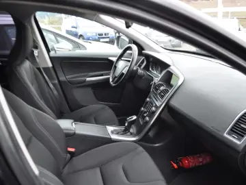 Volvo XC60 2.0D 4X2 AUTOMATA (2016)