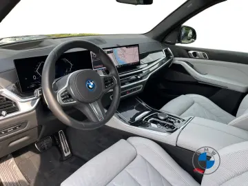 BMW X5 xDrive50e M Sport Pro 22  Pano Komfortsitz HK