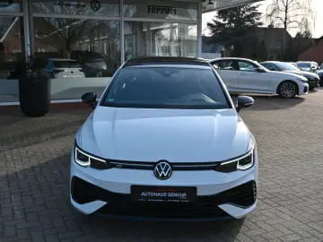 VW Golf VIII Lim. R 4Motion  ACC   PANO   R-SPORT