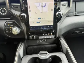 Dodge Ram 1500 Fab.-04.2022 5.7 Hemi 401 Cp 98.000 Km