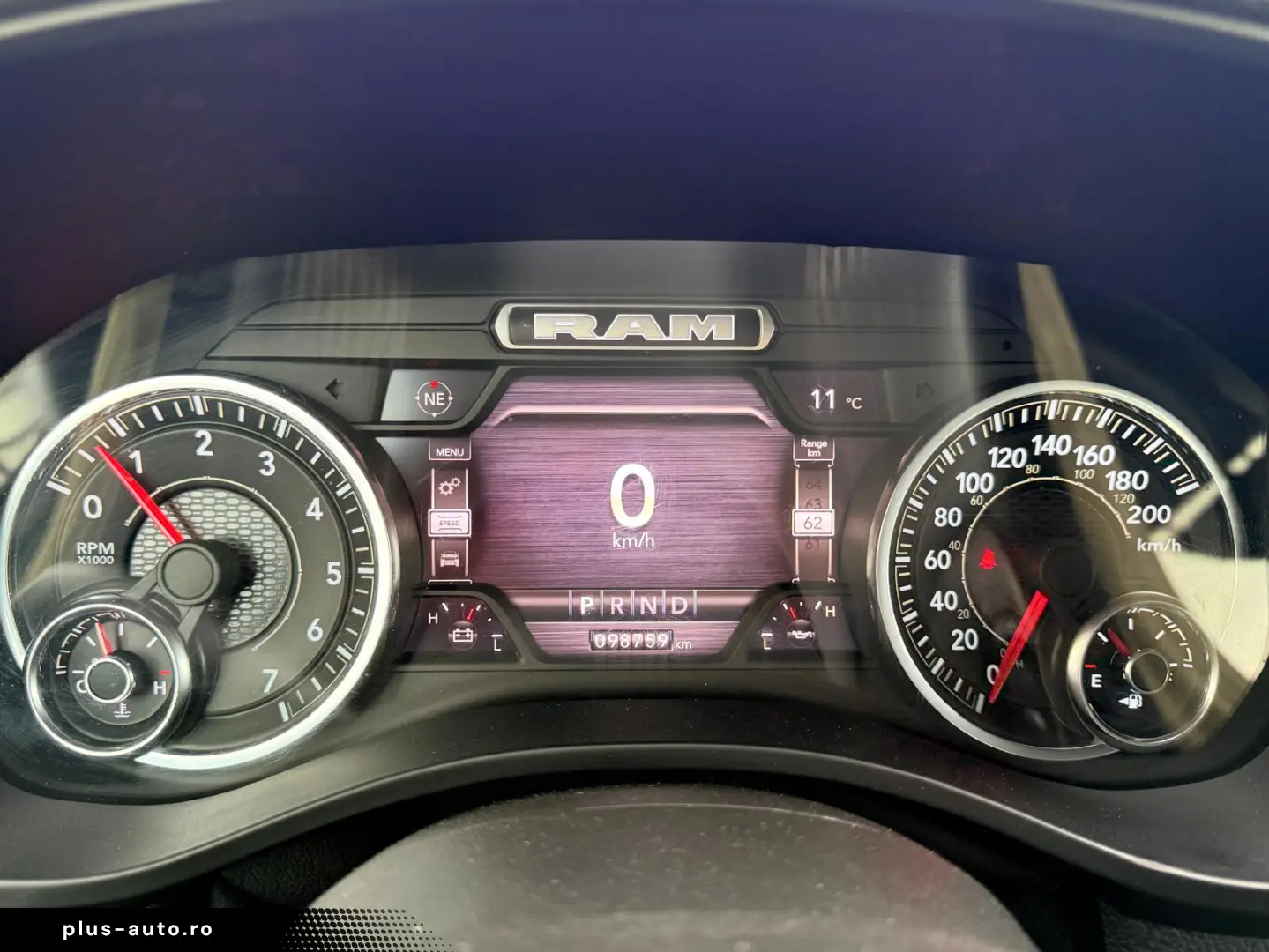 Dodge Ram 1500 Fab.-04.2022 5.7 Hemi 401 Cp 98.000 Km