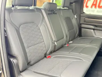 Dodge Ram 1500 Fab.-04.2022 5.7 Hemi 401 Cp 98.000 Km