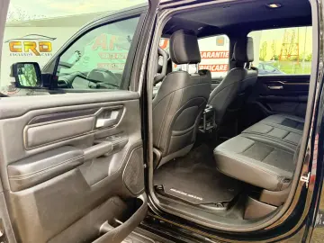 Dodge Ram 1500 Fab.-04.2022 5.7 Hemi 401 Cp 98.000 Km