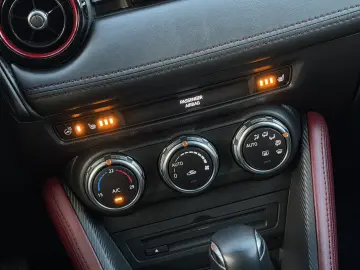 MAZDA CX-3 AWD(4X4 PERMANENT)- 1.5 Diesel - AUTOMATIC