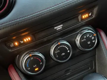 MAZDA CX-3 AWD(4X4 PERMANENT)- 1.5 Diesel - AUTOMATIC