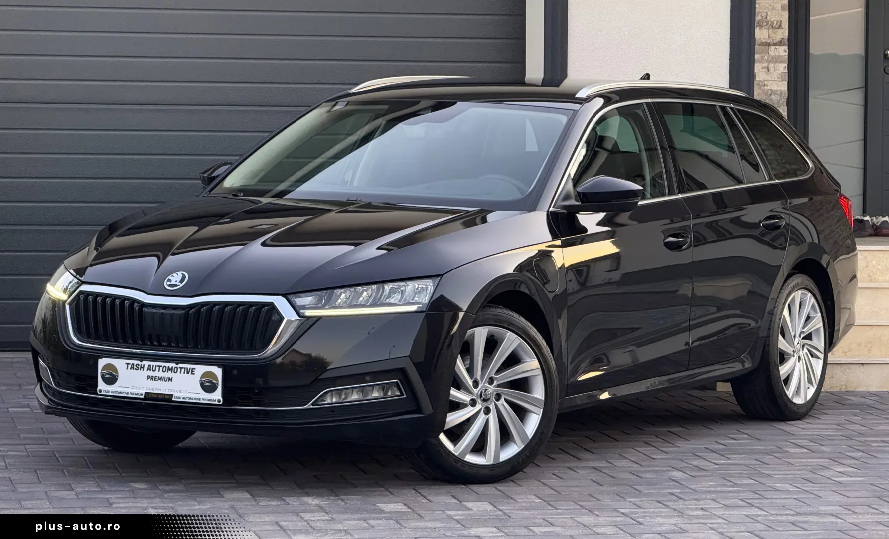 SKODA OCTAVIA COMBI 1.4 TSI iV   PLUG-IN HYBRID  DSG  - 2022