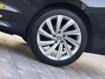 SKODA OCTAVIA COMBI 1.4 TSI iV   PLUG-IN HYBRID  DSG  - 2022