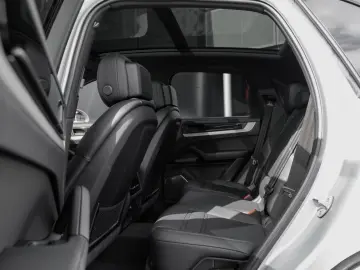 Porsche Cayenne E-Hybrid Panorama Burmester Head-Up