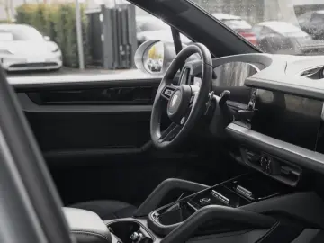 Porsche Cayenne E-Hybrid Panorama Burmester Head-Up