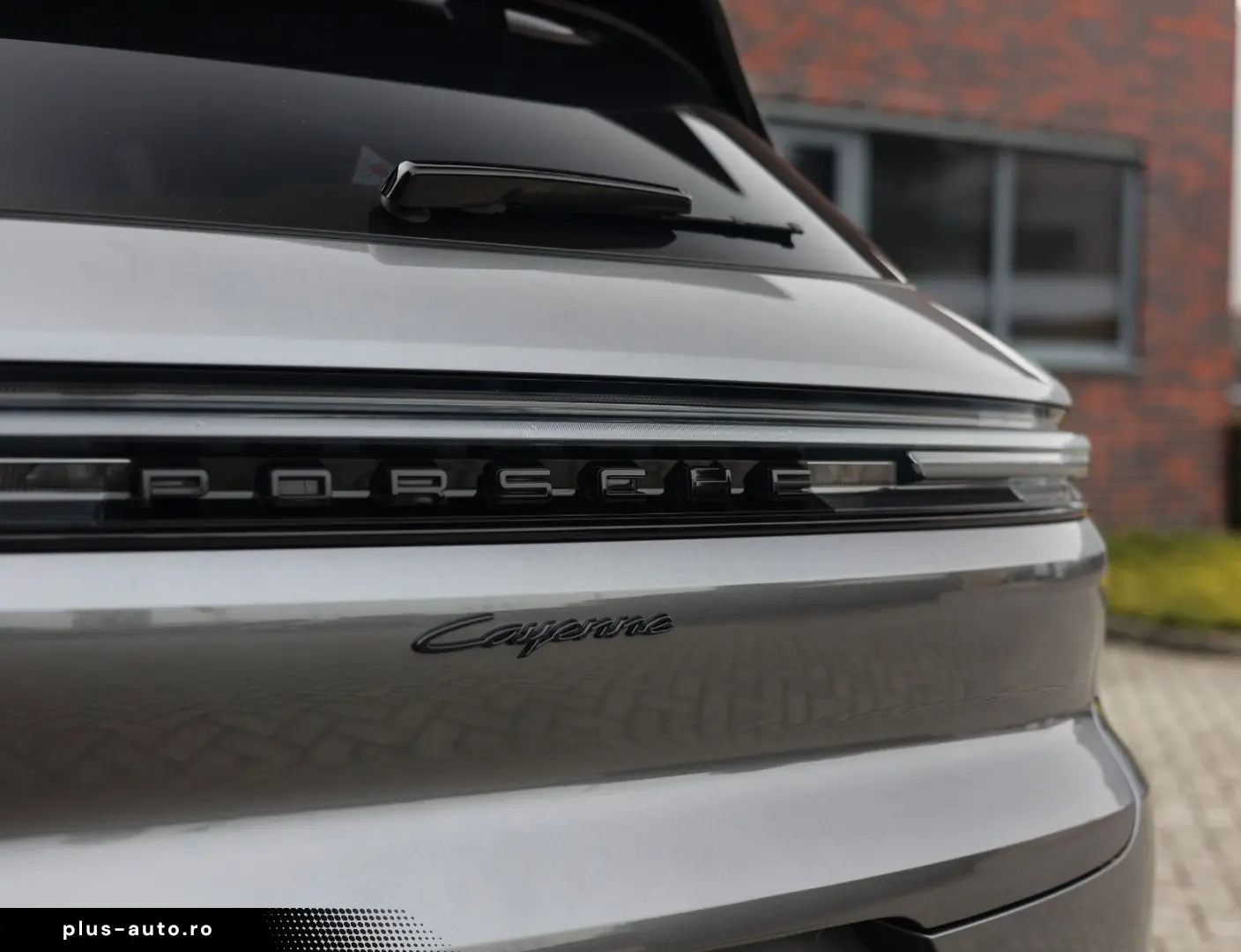 PORSCHE Cayenne E-Hybrid   VOLLAUSTATTUNG! Burmester