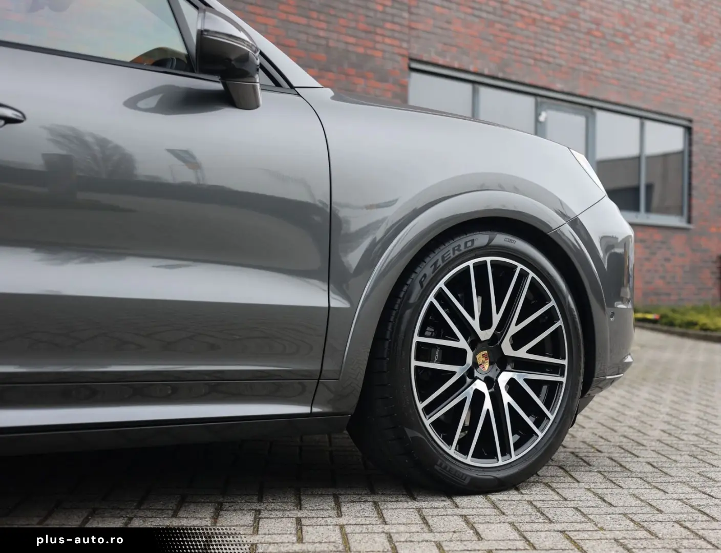 PORSCHE Cayenne E-Hybrid   VOLLAUSTATTUNG! Burmester