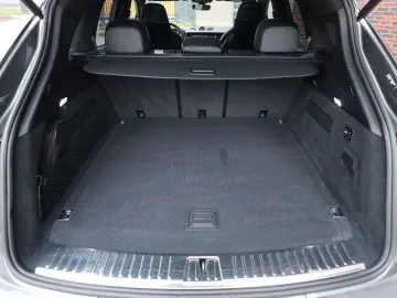 PORSCHE Cayenne E-Hybrid   VOLLAUSTATTUNG! Burmester