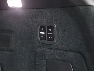 PORSCHE Cayenne E-Hybrid   VOLLAUSTATTUNG! Burmester