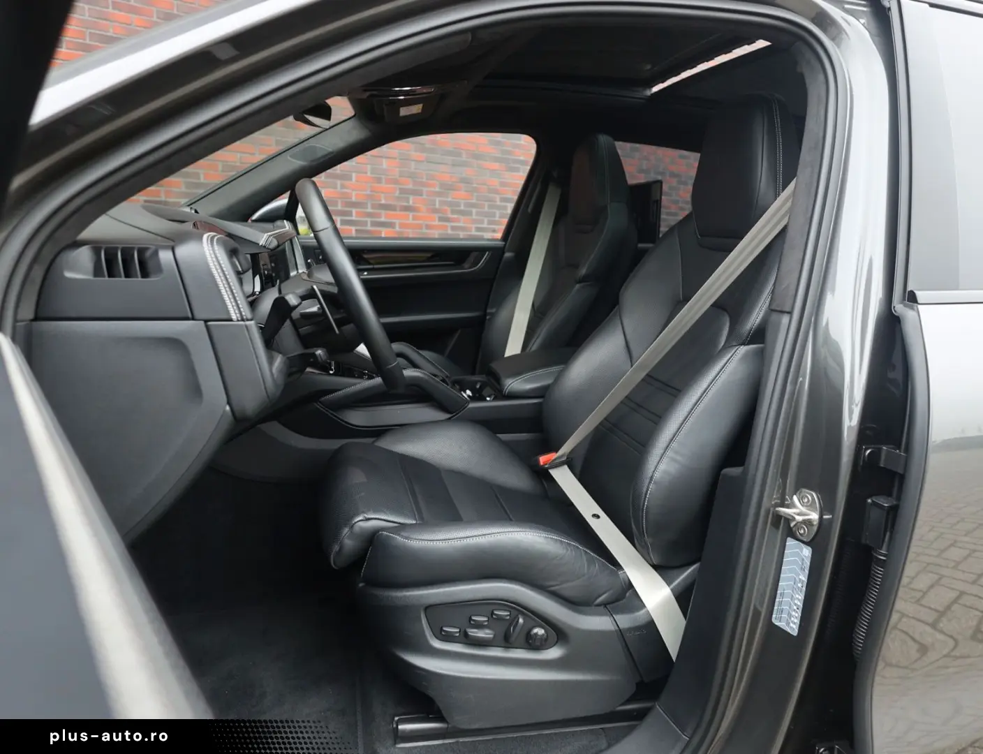 PORSCHE Cayenne E-Hybrid   VOLLAUSTATTUNG! Burmester