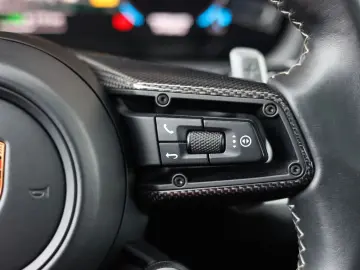 PORSCHE Cayenne E-Hybrid   VOLLAUSTATTUNG! Burmester