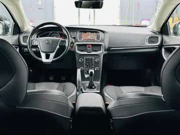 VOLVO V40 2019 2.0D E6 Garantie 12 Luni Rate Avans 0 Doar Cu