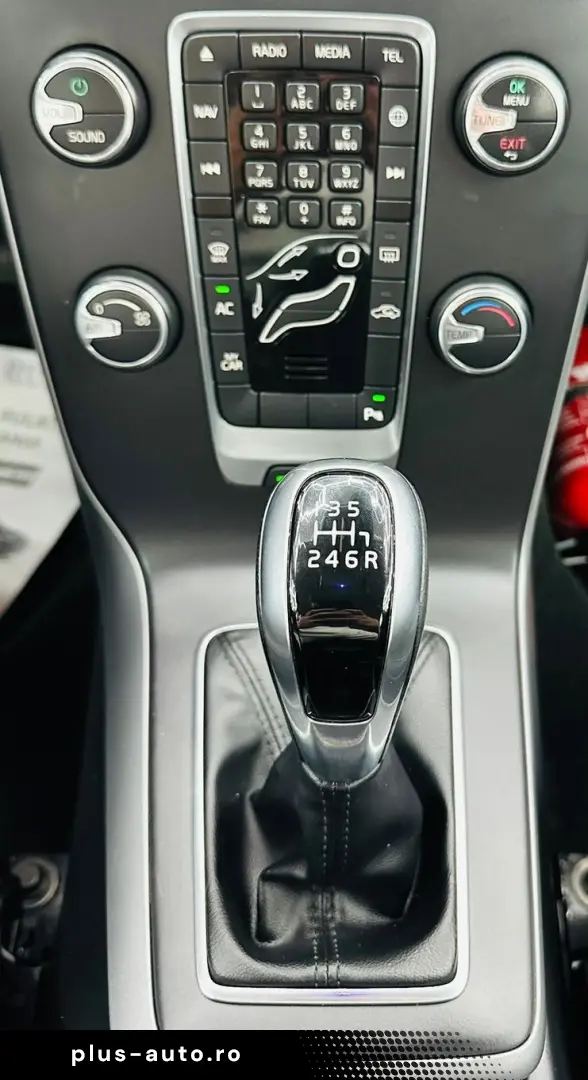 VOLVO V40 2019 2.0D E6 Garantie 12 Luni Rate Avans 0 Doar Cu