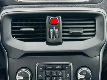 VOLVO V40 2019 2.0D E6 Garantie 12 Luni Rate Avans 0 Doar Cu