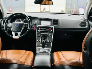 VOLVO V60 2012 2.0D E5 Garantie 12 Luni Rate Avans 0 Doar Cu