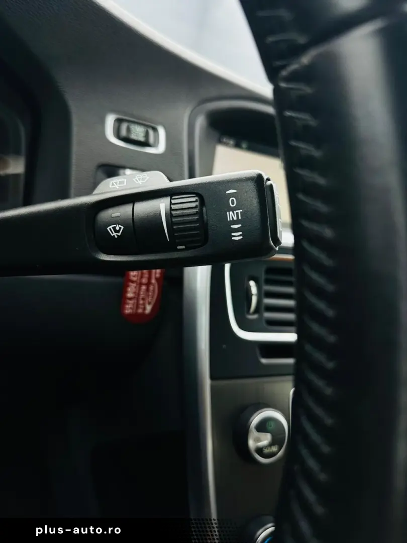 VOLVO V60 2012 2.0D E5 Garantie 12 Luni Rate Avans 0 Doar Cu