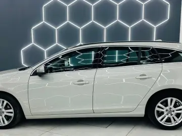 VOLVO V60 2012 2.0D E5 Garantie 12 Luni Rate Avans 0 Doar Cu