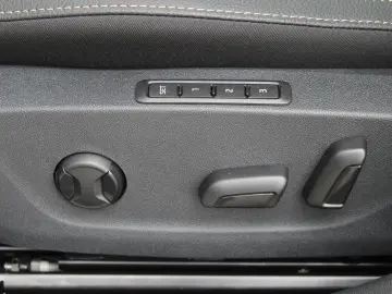 Skoda Octavia Selection 2025