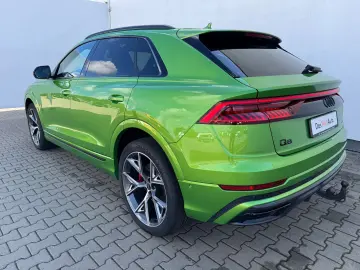 Audi Q8 S-line 286 CP