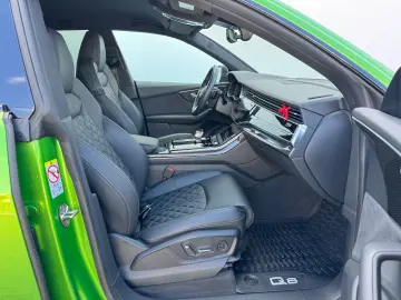 Audi Q8 S-line 286 CP
