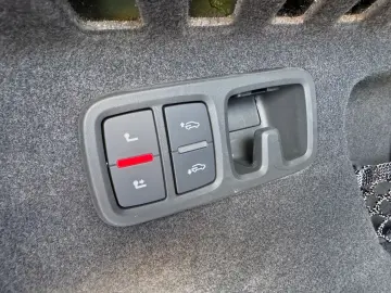 Audi Q8 S-line 286 CP