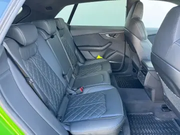 Audi Q8 S-line 286 CP