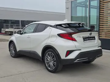 TOYOTA C-HR Hybrid  -  2.0 - 184 CP Classy