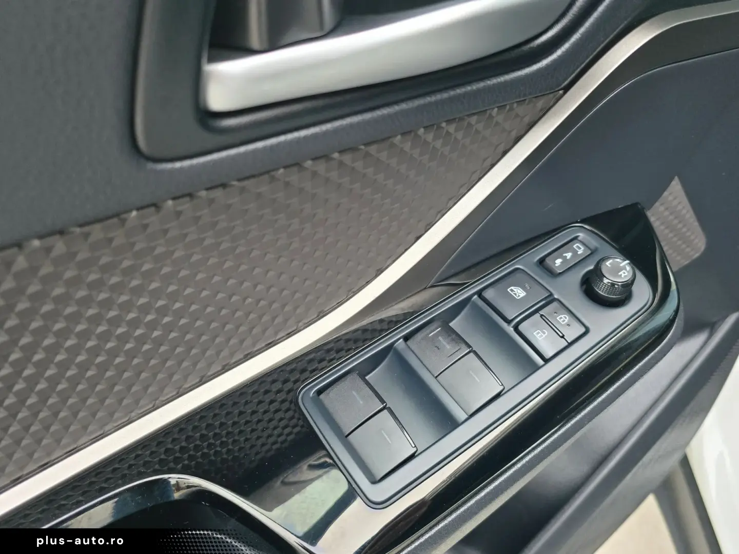 TOYOTA C-HR Hybrid  -  2.0 - 184 CP Classy