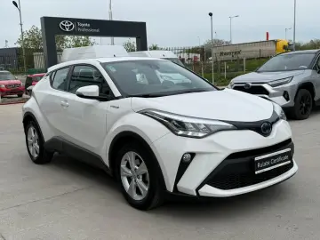 Toyota C-HR C-enter 1.8 Hybrid 122  CP