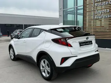 Toyota C-HR C-enter 1.8 Hybrid 122  CP