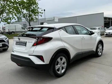 Toyota C-HR C-enter 1.8 Hybrid 122  CP