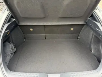 Toyota C-HR C-enter 1.8 Hybrid 122  CP