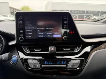 Toyota C-HR C-enter 1.8 Hybrid 122  CP