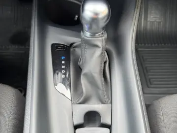 Toyota C-HR C-enter 1.8 Hybrid 122  CP