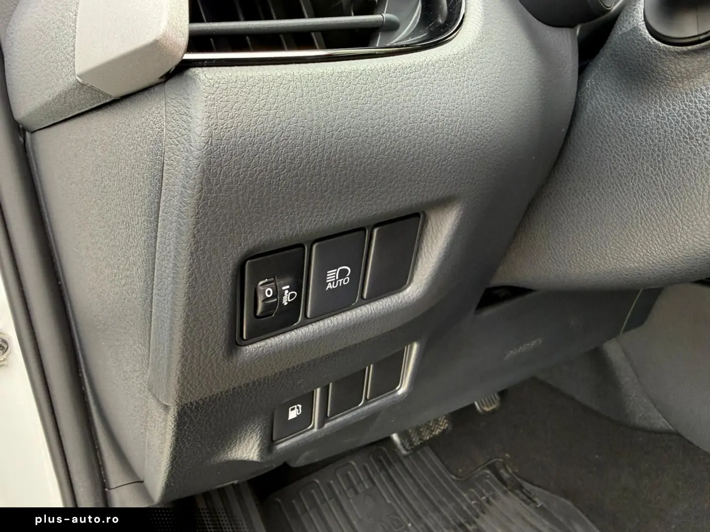 Toyota C-HR C-enter 1.8 Hybrid 122  CP